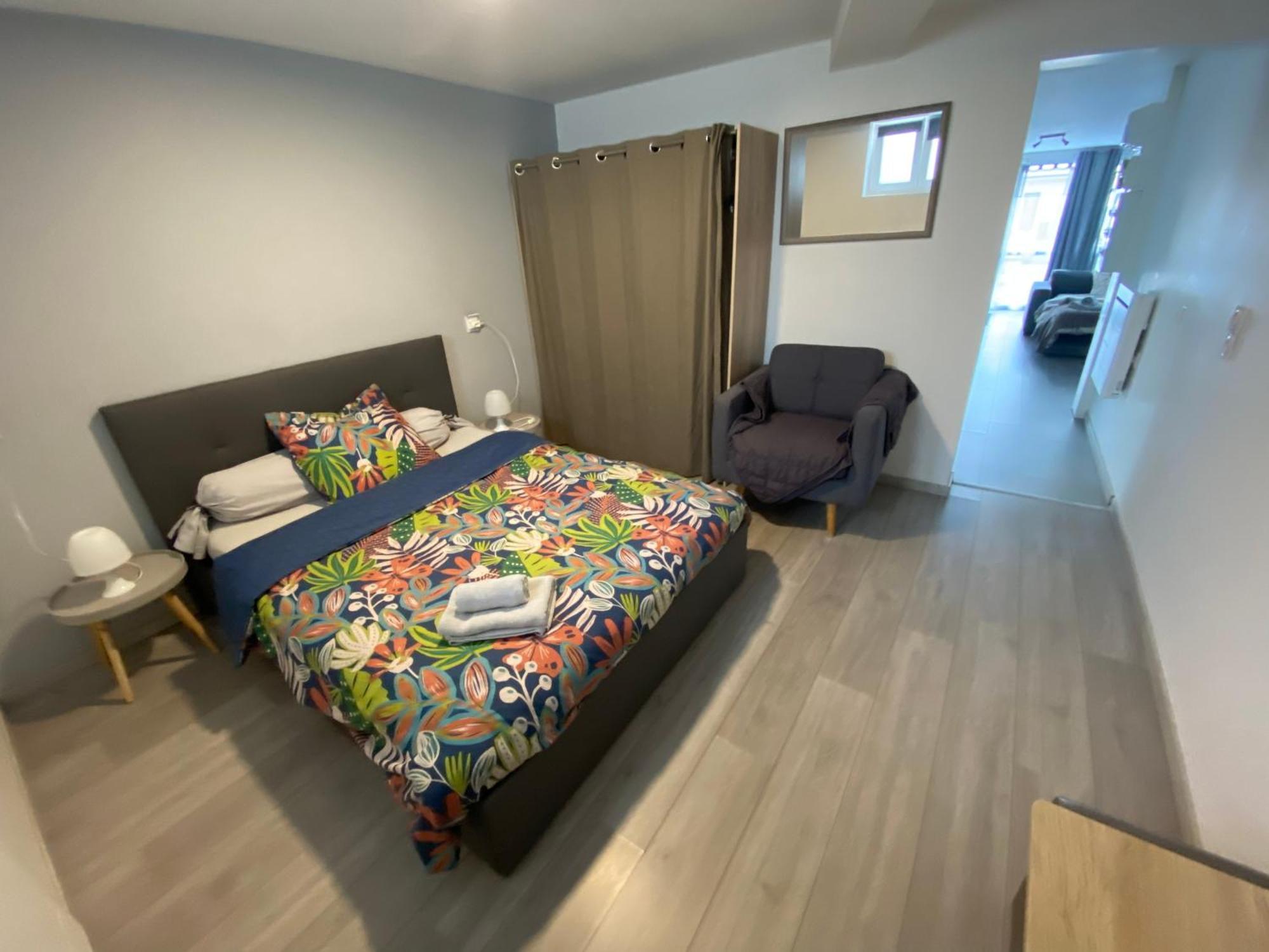 Appartement Moderne et Parking Privé Toul Exterior foto